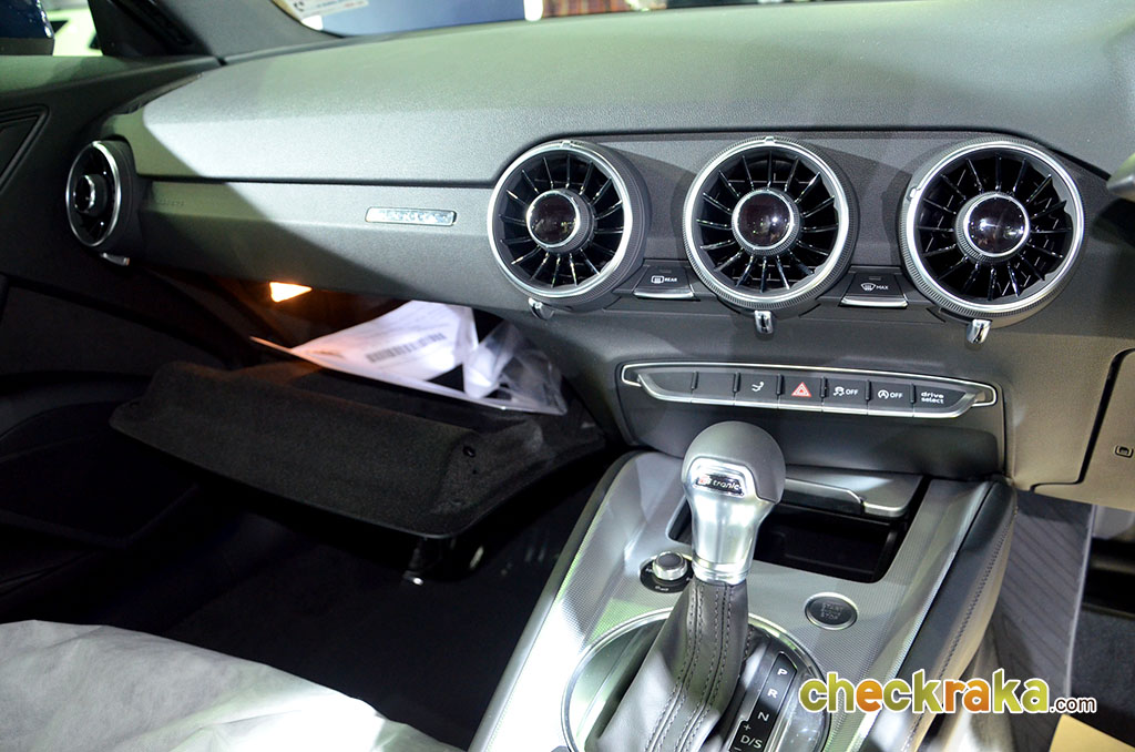 Audi TT Coupe 2.0 Turbo FSI อาวดี้ ทีที ปี 2015 : ภาพที่ 17