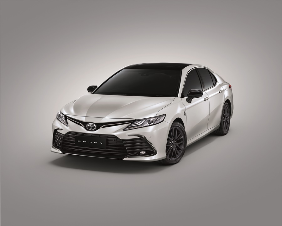 Toyota Camry 2.5 Premium 60th Anniversary Special Edition ปี 2022 ราคา-สเปค-โปรโมชั่น