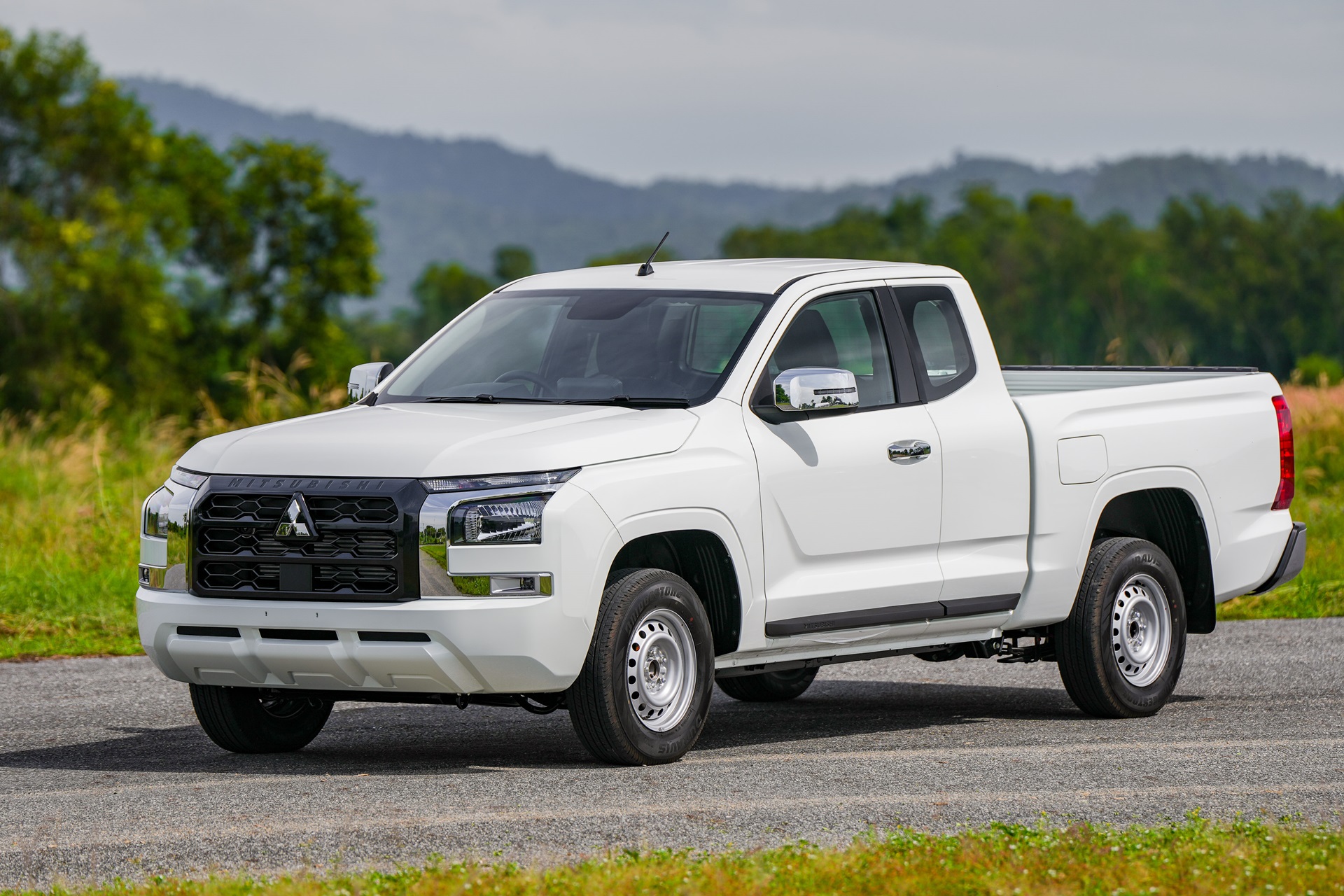 Mitsubishi Triton Mega Cab LR 2.4 Active ปี 2023 ราคา-สเปค-โปรโมชั่น