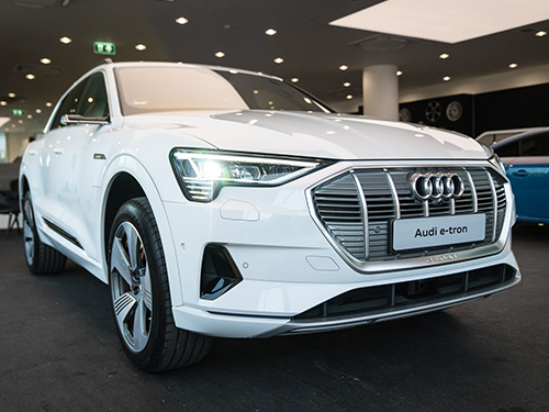 Audi e-tron 55 quattro 2019 ปี 2019 ราคา-สเปค-โปรโมชั่น