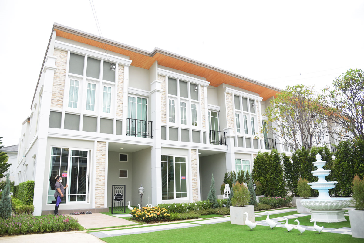 โกลเด้น ทาวน์ เพชรเกษม 81 (Golden Town Phetkasem 81) ราคา-สเปค-โปรโมชั่น