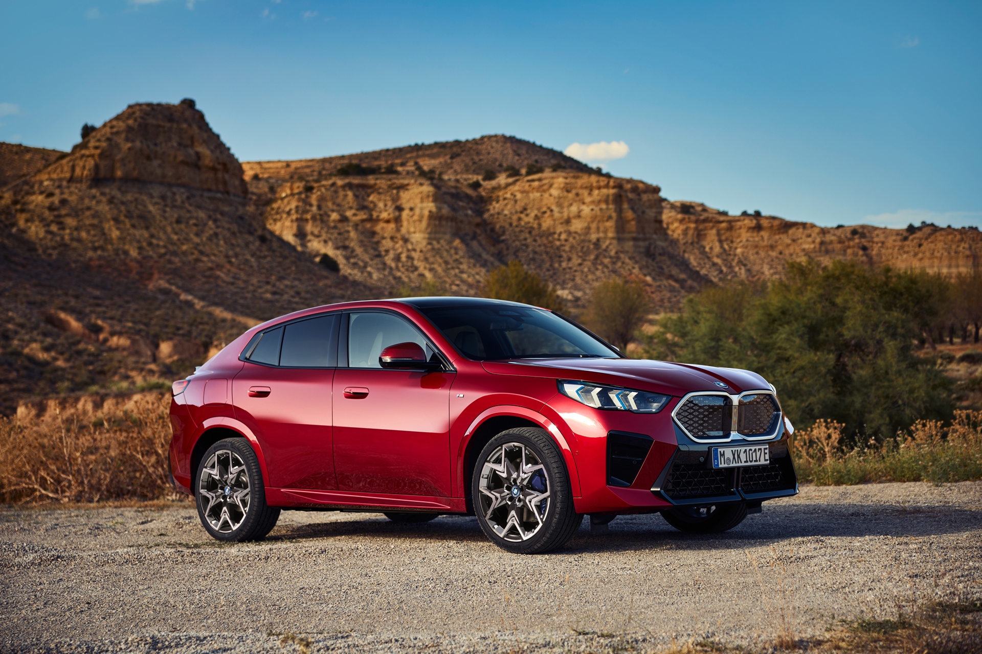 BMW i iX2 xDrive30 M Sport ปี 2024 ราคา-สเปค-โปรโมชั่น