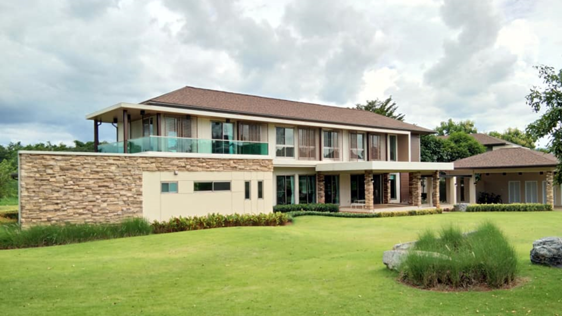 บ้านแนชเชอรัล ลิฟวิ่ง พร็อพเพอร์ตี้ ทุกโครงการ